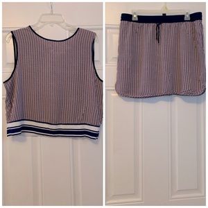 Tank top & skirt set.